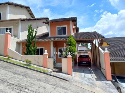 Casa em Bom Retiro, Teresópolis/RJ de 108m² 4 quartos à venda por R$ 594.000,00