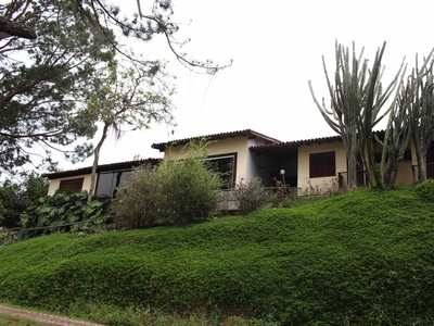 Casa em Bonsucesso, Petrópolis/RJ de 487m² 5 quartos à venda por R$ 2.499.000,00