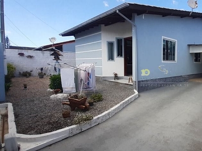 Casa em Caminho Novo, Palhoça/SC de 92m² 3 quartos à venda por R$ 699.000,00