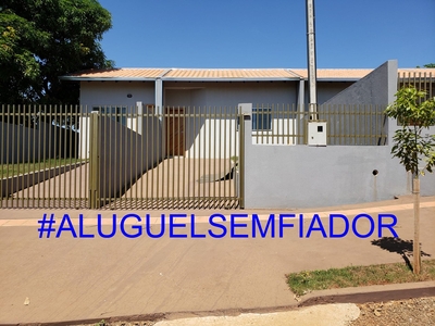 Casa em Centro, Londrina/PR de 54m² 2 quartos à venda por R$ 249.000,00 ou para locação R$ 850,00/mes