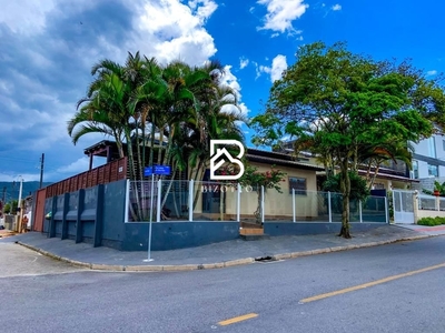 Casa em Forquilhas, São José/SC de 152m² 3 quartos à venda por R$ 534.000,00