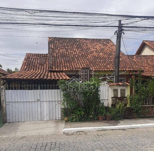 Casa em Galo Branco, São Gonçalo/RJ de 84m² 3 quartos à venda por R$ 314.000,00