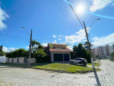 Casa em Itacorubi, Florianópolis/SC de 238m² 3 quartos à venda por R$ 2.199.000,00