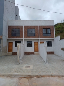Casa em Linhares, Juiz de Fora/MG de 70m² 2 quartos à venda por R$ 279.000,00