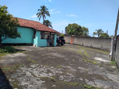Casa em Martim de Sá, Caraguatatuba/SP de 260m² 5 quartos à venda por R$ 481.000,00