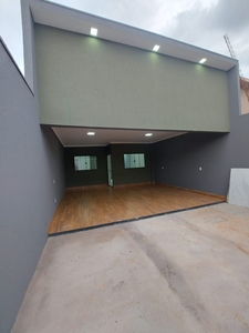 Casa em Parque Laranjeiras, Rio Verde/GO de 125m² 3 quartos à venda por R$ 549.000,00