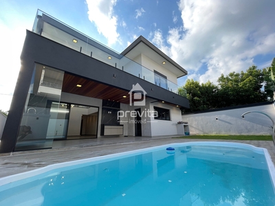 Casa em Piracangaguá, Taubaté/SP de 321m² 3 quartos à venda por R$ 1.899.000,00