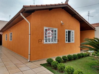 Casa em Piracangaguá, Taubaté/SP de 86m² 3 quartos à venda por R$ 424.000,00