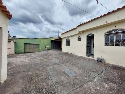 Casa em Santa Helena (Barreiro), Belo Horizonte/MG de 400m² 4 quartos à venda por R$ 629.000,00