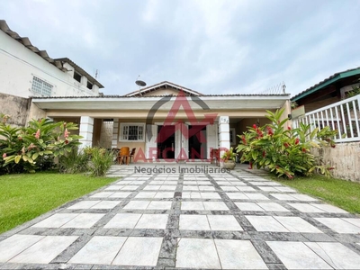 Casa em Sertão do Perequê Mirim, Ubatuba/SP de 180m² 4 quartos à venda por R$ 1.699.000,00