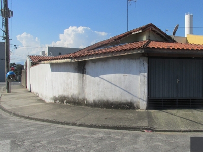 Casa em Vila Bela, Taubaté/SP de 200m² 2 quartos à venda por R$ 279.000,00