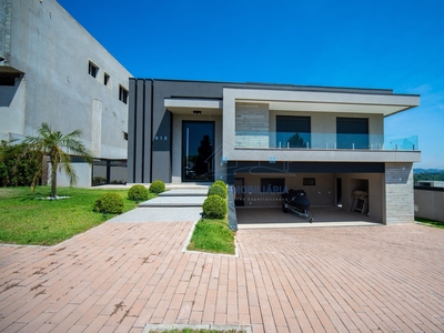 Casa em Vila Caldas, Carapicuíba/SP de 420m² 4 quartos à venda por R$ 4.189.000,00