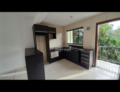 Casa no Bairro Velha em Blumenau com 3 Dormitórios (1 suíte) e 95 m²