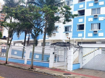 Cobertura em Barreiros, São José/SC de 97m² 2 quartos à venda por R$ 531.000,00