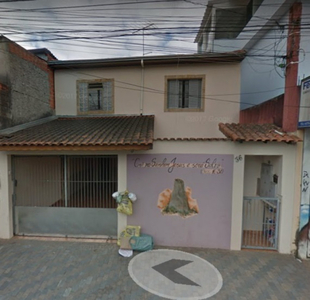 EXCELENTE SOBRADO 3DORM + 2 casas