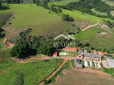 Fazenda em Zona Rural, São Tiago/MG de 664000m² 4 quartos à venda por R$ 3.499.000,00