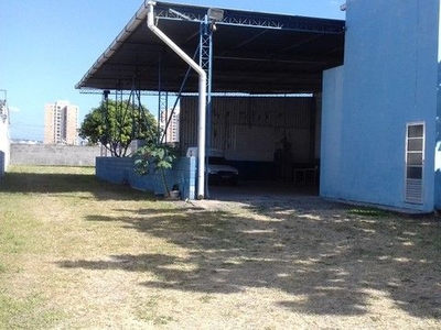 Galpão em Jardim Emília, Jacareí/SP de 540m² à venda por R$ 2.235.000,00 ou para locação R$ 10.800,00/mes