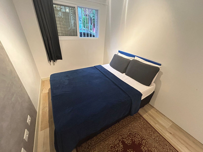 Quarto em casa na Oscar Freire