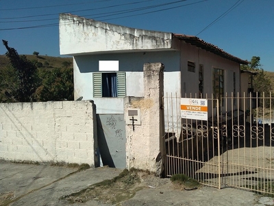 Sobrado em Cidade Salvador, Jacareí/SP de 135m² 3 quartos à venda por R$ 124.000,00