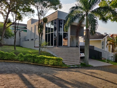 Sobrado em Vila Zezé, Jacareí/SP de 378m² 3 quartos à venda por R$ 1.899.000,00