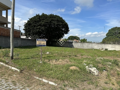 Terreno em Baleia, São Pedro da Aldeia/RJ de 533m² à venda por R$ 218.000,00