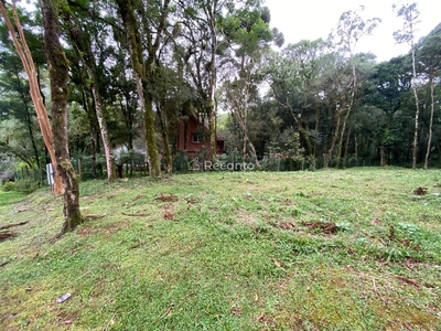 Terreno em Bosque Sinossera, Canela/RS de 781m² à venda por R$ 633.000,00