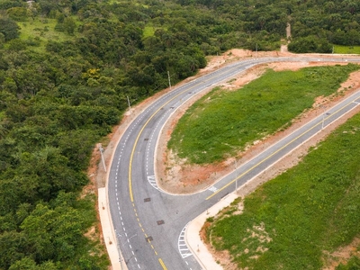 Terreno em Santa Fé, Betim/MG de 1697m² à venda por R$ 656.978,00