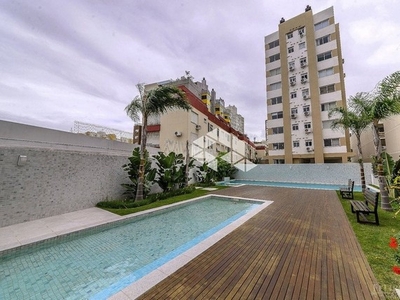 2 dormitórios, 2 vagas de garagem, churrasqueira, suíte, Bairro Santana, Porto Alegre