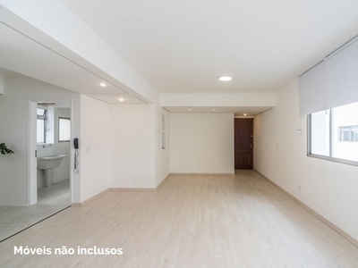 Apartamento reformado de 3 dormitórios na Vila Olimpia