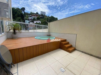 Apartamento tipo casa - com quintal e piscina