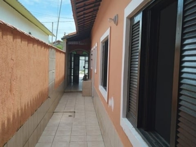 Casa com 40 mil de entrada + mensais de $1600,00 com 3 dormitorios- princesa - praia grande