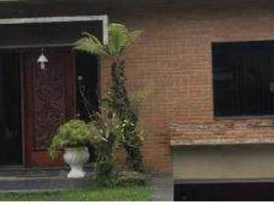 Casa em Condomínio para Locação em Santana de Parnaíba, Alphaville, 3 dormitórios, 2 suítes, 4 banheiros, 4 vagas