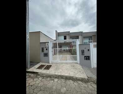 Casa no Bairro Fortaleza Alta em Blumenau com 2 Dormitórios e 120 m²