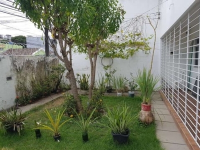 Casa para venda em recife, cordeiro, 4 dormitórios, 3 banheiros, 2 vagas