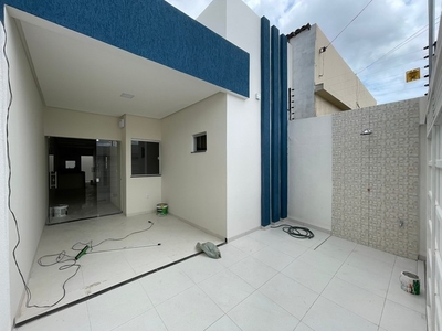 Casa para venda tem 100 metros quadrados com 3 quartos em Gercino Coelho - Petrolina - PE