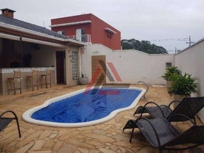 Res: sunset village ampla casa térrea 305m² - 3 dorms -quintal com piscina