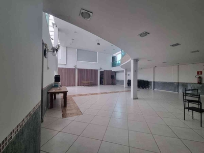 Andar para alugar no bairro Jardim Riacho das Pedras, 480m²