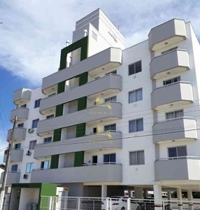 Cobertura com 3 quartos à venda no bairro Aririu, 180m²