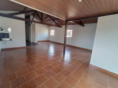 Apartamento com 3 quartos para alugar no bairro Santa Branca, 155m²