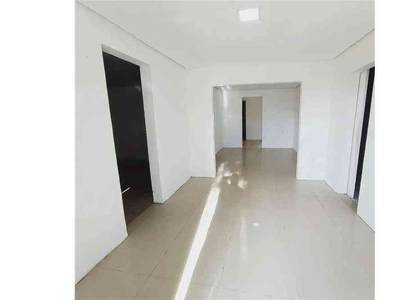 Casa com 2 quartos à venda no bairro Getúlio Vargas, 80m²