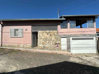 Casa com 2 quartos à venda no bairro Jardim Canaã, 110m²