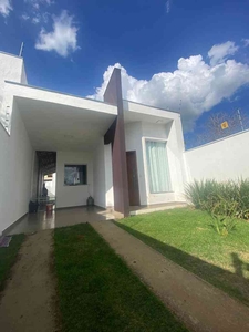 Casa com 2 quartos à venda no bairro Jardim Imperial, 180m²