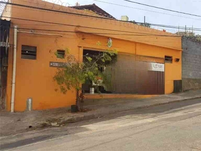 Casa com 2 quartos à venda no bairro Santo André, 153m²