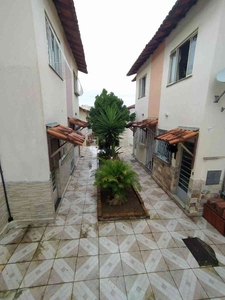 Casa com 2 quartos à venda no bairro Vila Clóris, 60m²