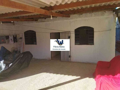 Casa com 2 quartos para alugar no bairro Castanheira, 200m²