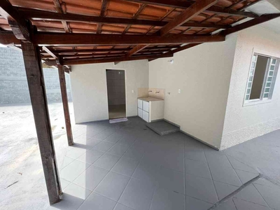 Casa com 3 quartos à venda no bairro Alto das Flores, 272m²