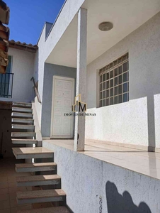 Casa com 3 quartos à venda no bairro Atenas, 180m²