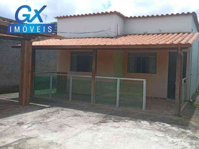 Casa com 3 quartos à venda no bairro Florença, 300m²