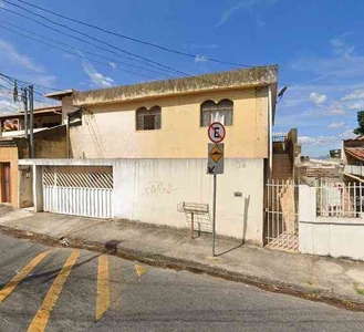 Casa com 3 quartos à venda no bairro Jardim Leblon, 391m²