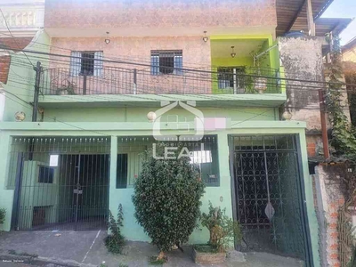 Casa com 3 quartos à venda no bairro Jardim São Roque, 168m²